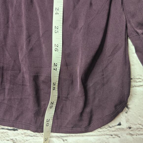 Vince Plum Purple Silk Long Sleeve V-Neck Lightweight Blouse Size Medium - Picture 9 of 12